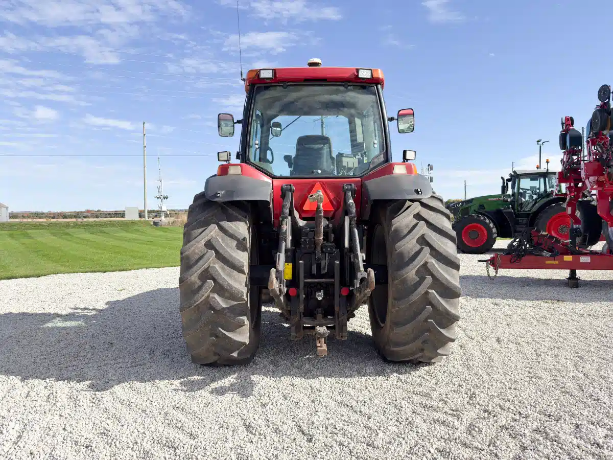 2001 Case IH MX220 Tractor